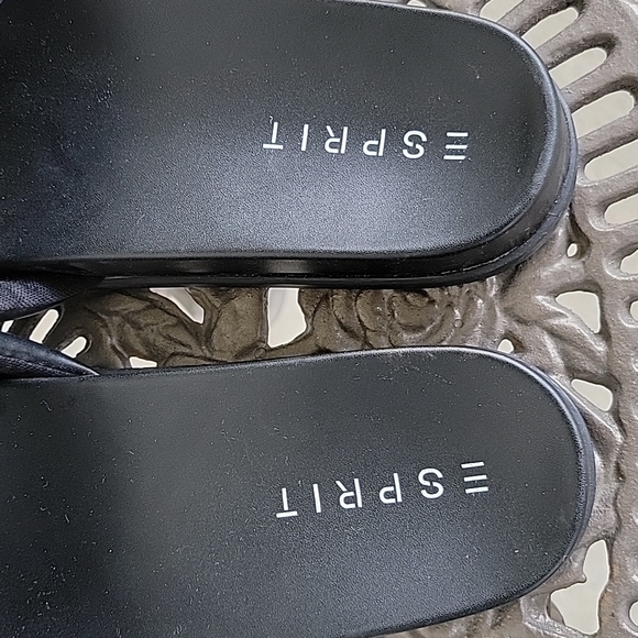 NWT Esprit Della Faux leather slide size 8,5M black. - Picture 11 of 13